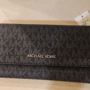 Michael Kors Black Jet Set Travel Trifold